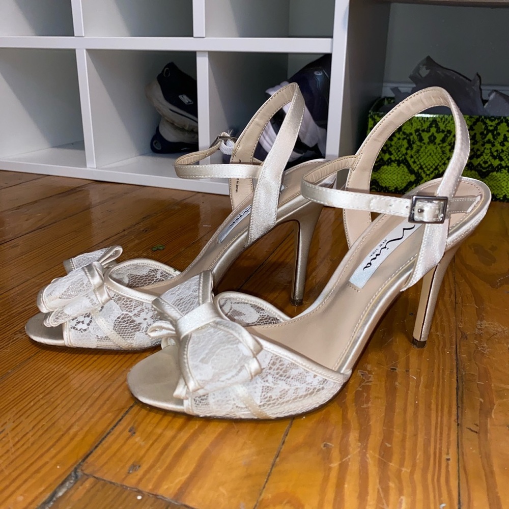 Nina charm bow evening dress sandal lace heel 7